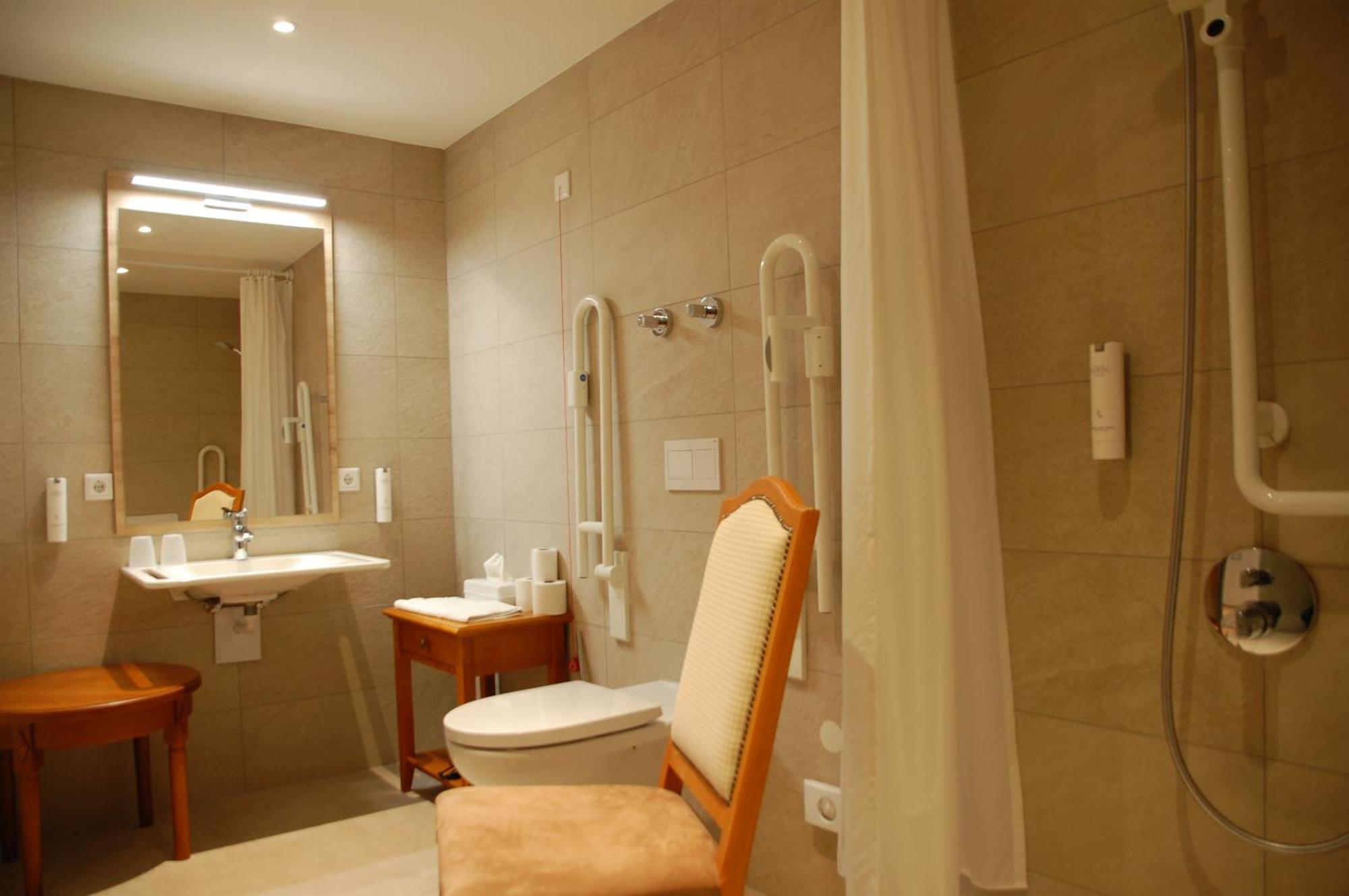 Altstadthotel Millipp Бейлнгрис Стая снимка